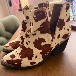 Jeffrey Campbell Brown & White Cow-hide Chelsea Ankle Boots